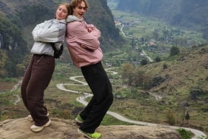 Från SaPa: 4-dagars Ha Giang Loop med Safe Rider (max 8 personer)