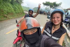 Desde Sapa: Best seller Grupo reducido de 3 días en moto por Ha Giang