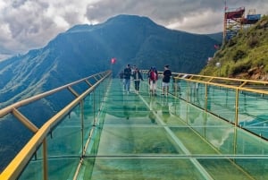 Z Sapa: wycieczka grupowa na szklany most i do wodospadu Silver Waterfall