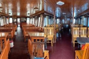 Passeio de barco de dia inteiro com o capitão Jack de Cat Ba