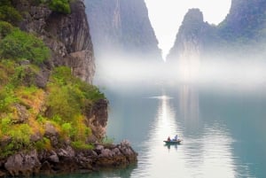Passeio de barco de dia inteiro com o capitão Jack de Cat Ba