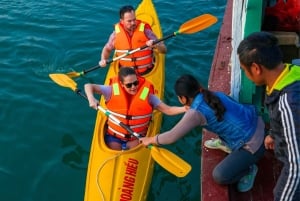 Passeio de barco de dia inteiro com o capitão Jack de Cat Ba
