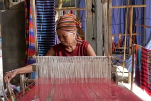 Journée de cyclisme et atelier d'artisanat dans la vallée de Mai Chau