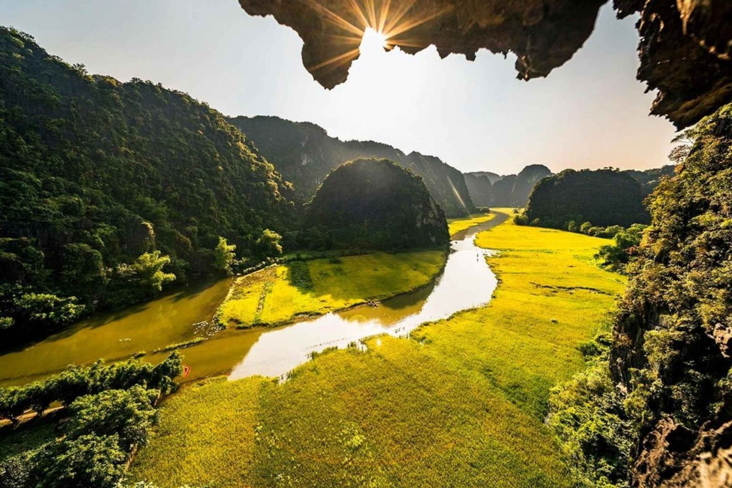 Hanói: Excursión de un día a Ninh Binh, Hoa Lu, Trang An y la Cueva de Mua