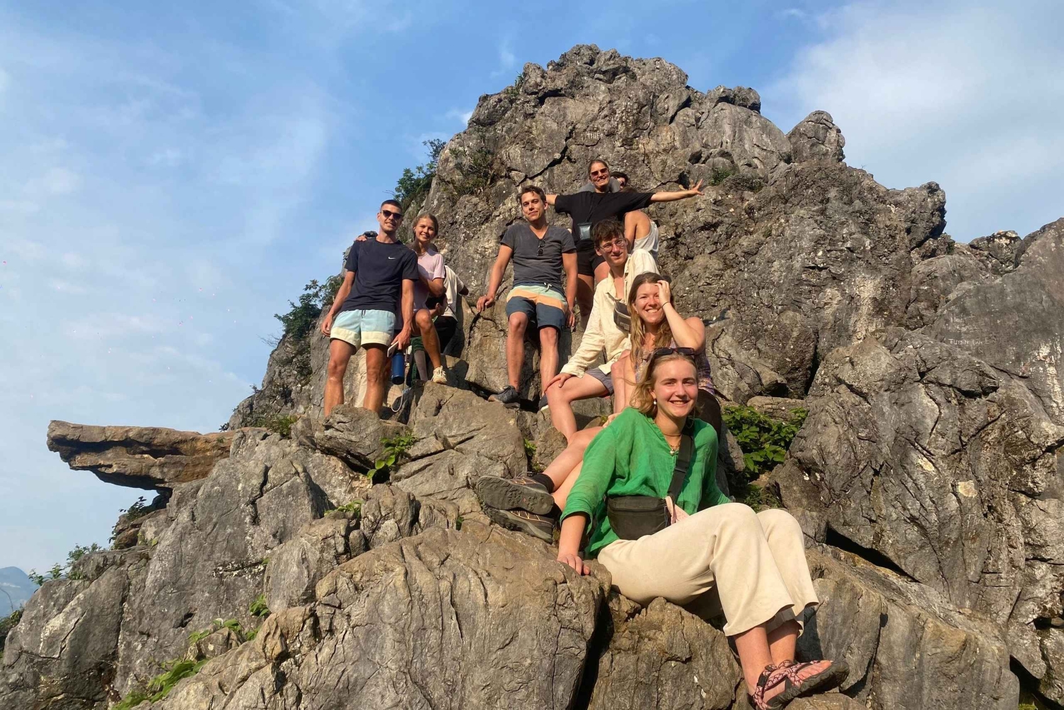 Ha Giang 2/3 Days Motorcyle Tour Easy-Rider/Pick-up (8pax)