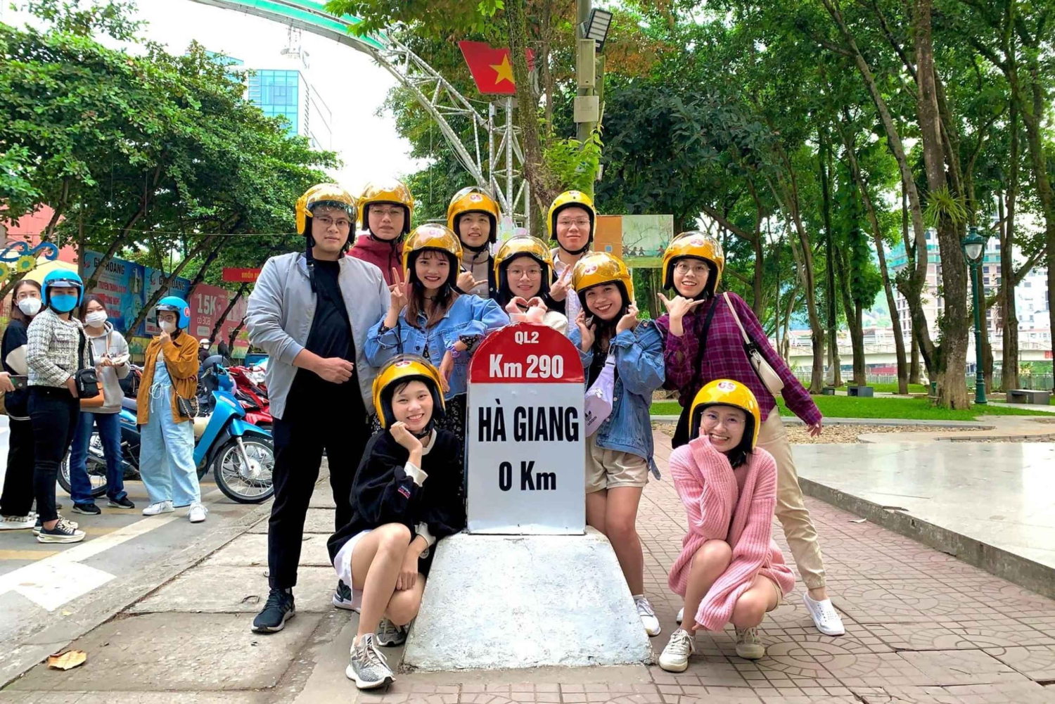 Ha Giang: 4D3N Loop Tour with Local Guides
