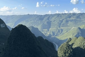 Ha Giang Loop 4-Day Tour with Extra Night & Pickup