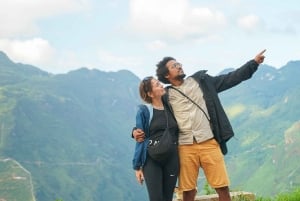 Passeio de Carro em Ha Giang 3 Dias 2 Noites pela OHC Travel
