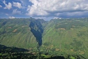 ハザンループ：SUV/JEEP - ドライバー付きフレキシブル4日間ツアー