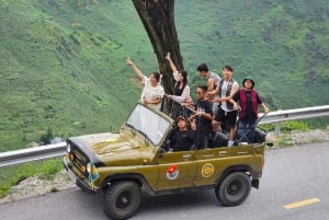Jipe privado em Ha Giang: Aldeia Khuoi My e Cascata Esmeralda