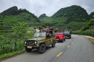 Jipe privado em Ha Giang: Aldeia Khuoi My e Cascata Esmeralda