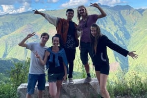 Ha Giang : circuits en moto, en jeep, en voiture + hébergement en auberge