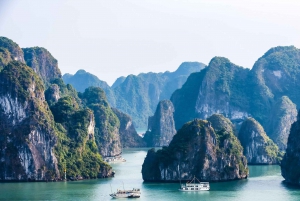 Ha Long 1 dag med liten gruppe og kajakk