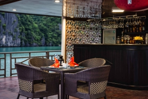 Bahía de Ha Long: tour de 2 días con el crucero boutique La Pandora.