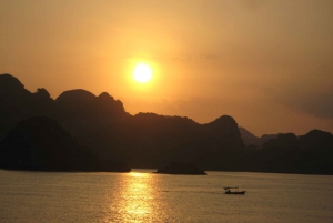 From Hanoi: Ha Long Bay 3-Day 5-Star Cruise with Meals