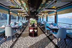 Ha Long Bay – Deluxe dagskryssning, lunch, kajakpaddling och solnedgångsfest