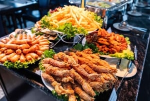 Ha Long Bay – Deluxe dagskryssning, lunch, kajakpaddling och solnedgångsfest