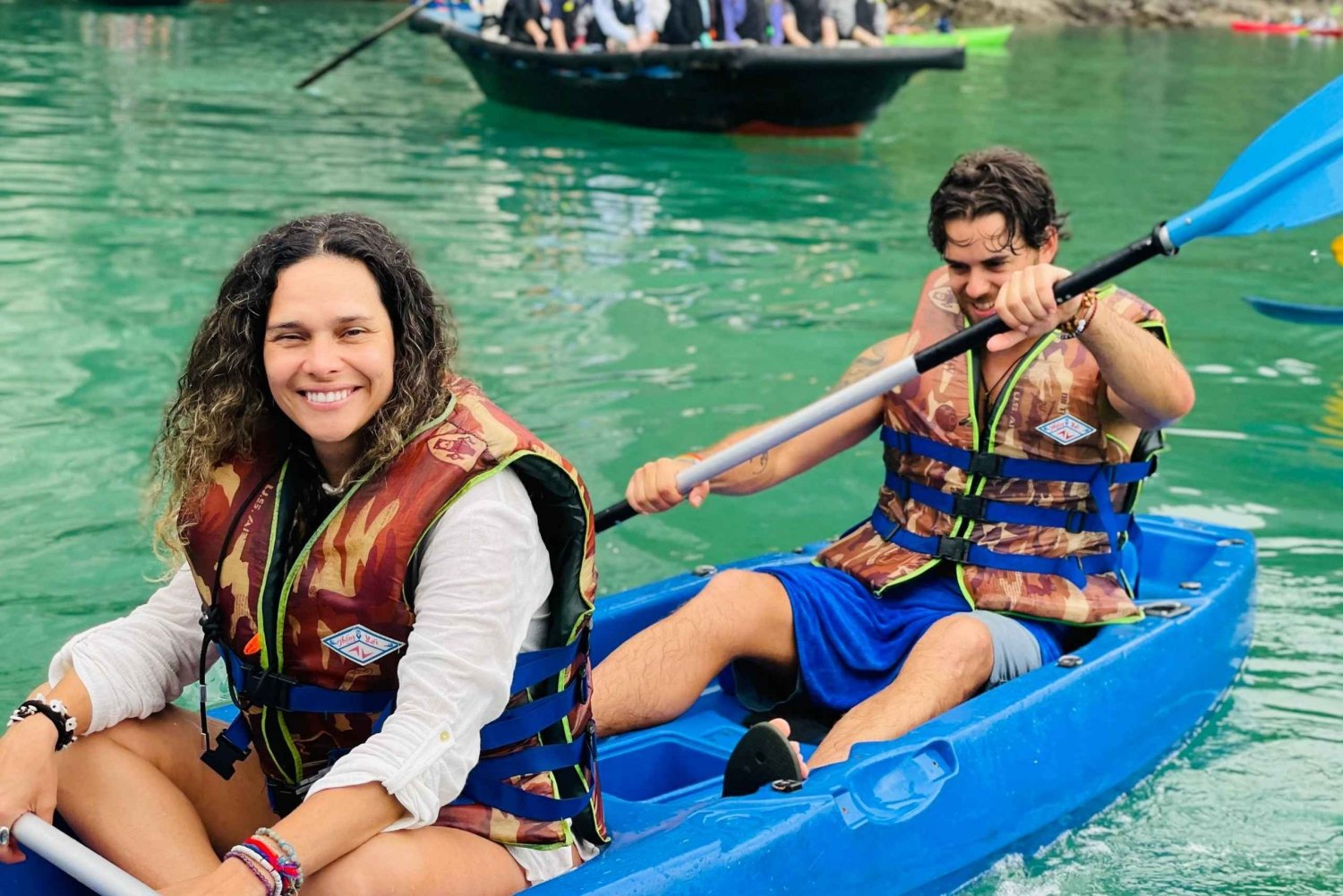 From Hanoi: Ha Long Bay Luxury Day Cruise with Food & Kayak