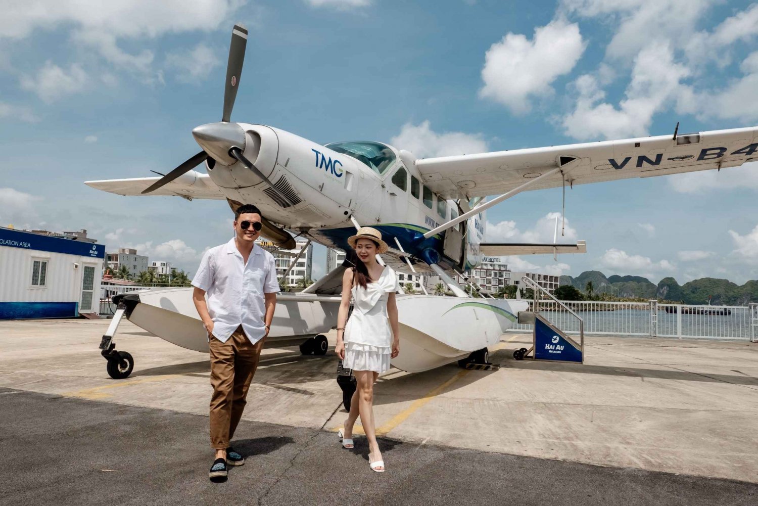 Ha Long Bay Scenic Seaplane Tour -25 minuuttia SKY:ltä