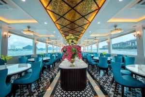 Ha Long Bay: Sweetness Cruise with Karaoke, Lunch & Activies