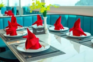 Ha Long Bay: Sweetness Cruise with Karaoke, Lunch & Activies