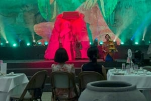 Ha Long: passeio privado pela Gruta Ngoc Long com espetáculo Pearl Dragon