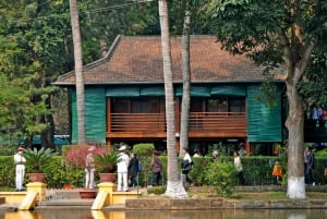 Ha Noi private full day city tour with lunch & transfer