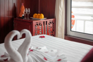 From Hanoi: Halong Bay 2-Day Guided Boat Cruise