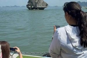 Halonginlahti: Cat Ban kansallispuiston vaellus ja lounas