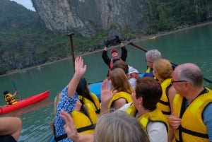 Halong Bay: Day Cruise from Halong Port Shore Excursion