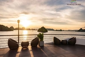 Hanoi: Halong Bay Full-Day Tour with 5-star Diamond Cruise