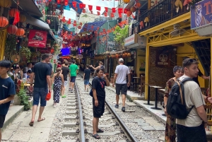 Ha Long-bukten: Grupputflykt till Hanoi med lunch