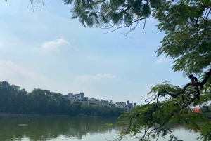 Ha Long-bukten: Grupputflykt till Hanoi med lunch