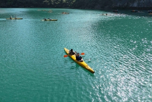 Excursión de un día a la Bahía de Halong y la Bahía de Lan Ha en Crucero 5 Estrellas Premium