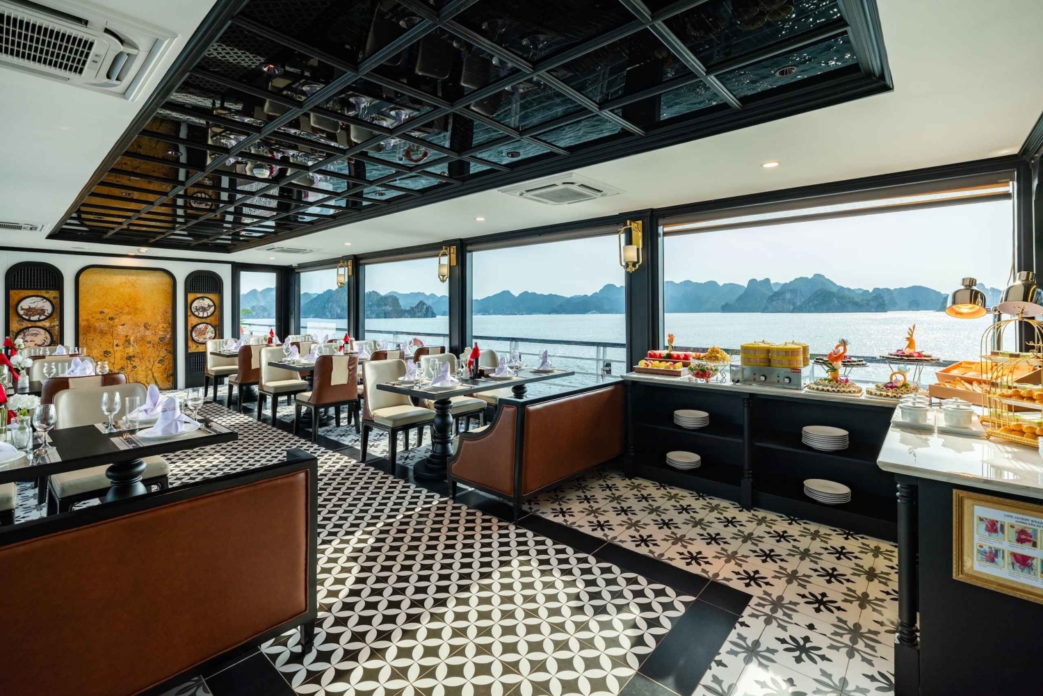 Halong Bay: Kajakki, uinti, buffet