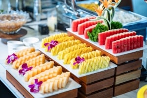 Halong Bay: Kajakki, uinti, buffet