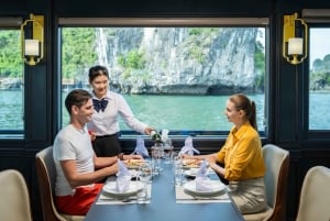 Halong Bay: Kajakki, uinti, buffet