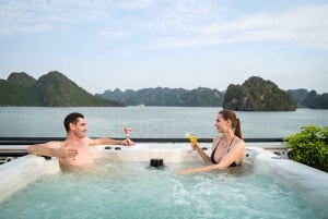 Halong Bay: Kajakki, uinti, buffet