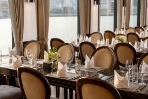 Baía de Halong: Cruzeiro Sea Octopus com almoço e visita a uma gruta