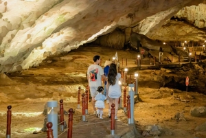 Baía de Halong: Cruzeiro Sea Octopus com almoço e visita a uma gruta