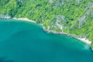 Halong Bay Wasserflugzeug - Ein Erlebnis aus der Vogelperspektive vom Himmel aus