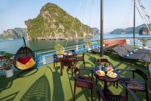 Halong Bay: Day Cruise with Caves, Kayaking & Sunset Party
