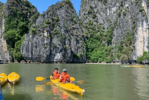 Hanoi: Islands, Caves, Kayak & Halong Dragonfly Boat Cruise