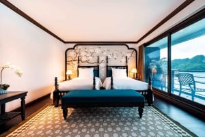 Croisière de luxe 5 étoiles de 2 jours : cabine avec balcon et baignoire, kayak