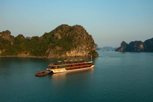 Halong & Lan Ha Bay: Nostalgia Cruise with Balcony Suite