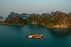 Halong & Lan Ha Bay: Nostalgia Cruise with Balcony Suite