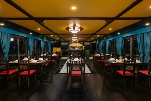 Halong & Lan Ha Bay: Nostalgia Cruise with Balcony Suite