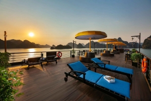 Halong & Lan Ha Bay: Nostalgia Cruise with Balcony Suite