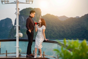 Halong & Lan Ha Bay: Nostalgia Cruise with Balcony Suite