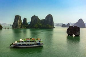 Desde Hanói: Crucero de lujo de 2 días por Ninh Binh y la bahía de Ha Long